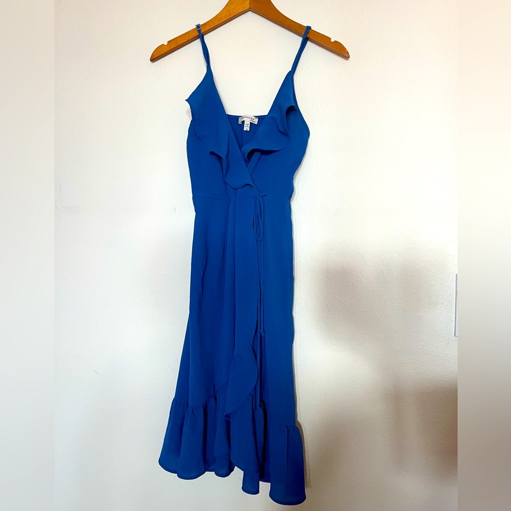 Perfect for summer! Royal blue faux wrap dress